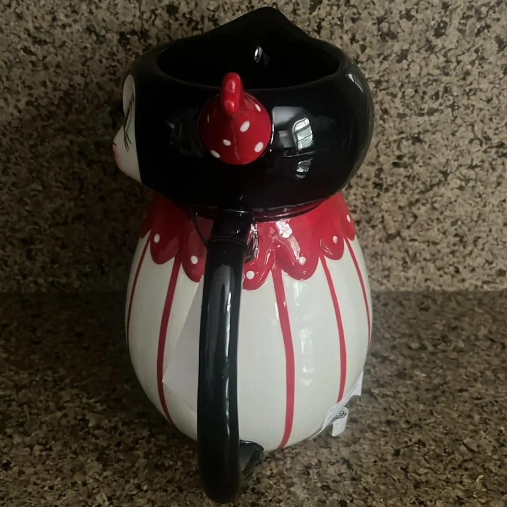 Johanna Parker Valentine’s day Cat Red Pitcher - Picture 3 of 7